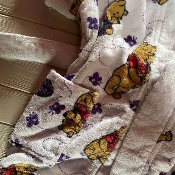 Vintage Disney Winnie the Pooh Toddler Robe and Coverup - Picture 4 of 8
